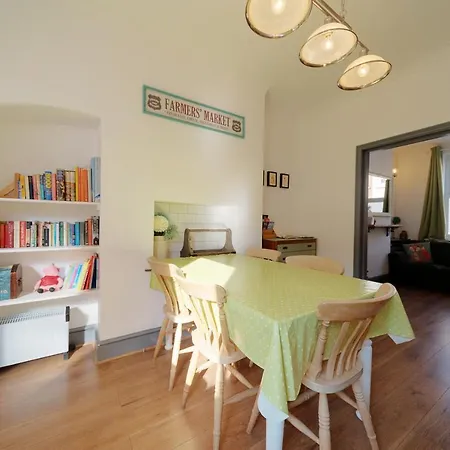 The Railway Terrace Hotel